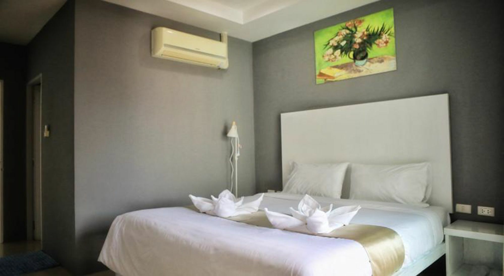 Guan Chao Yin Hotel Patong Exteriér fotografie